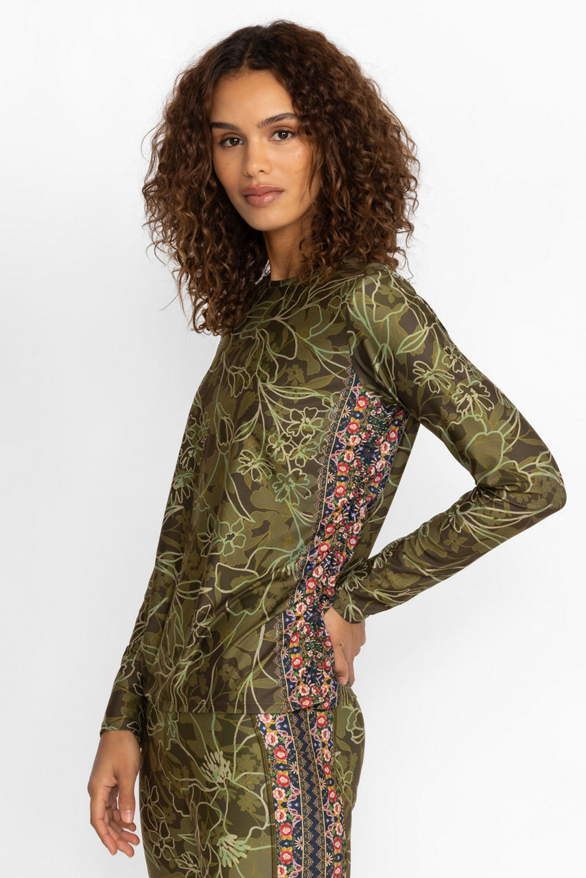 HIRZ CAMO RUCHED LONG SLEEVE TOP