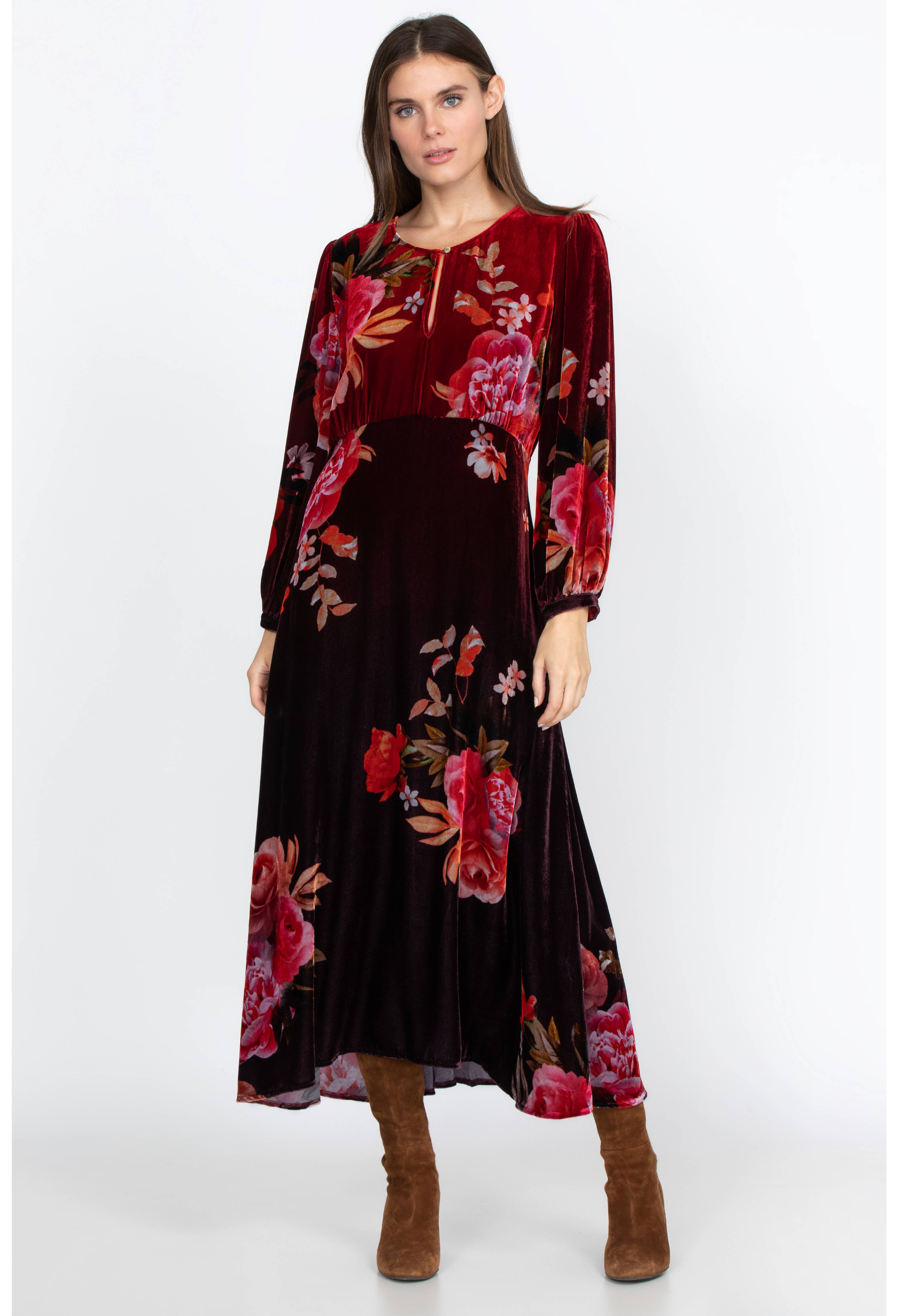 Coralie Velvet Effortless Midi Dress, , large image number 1