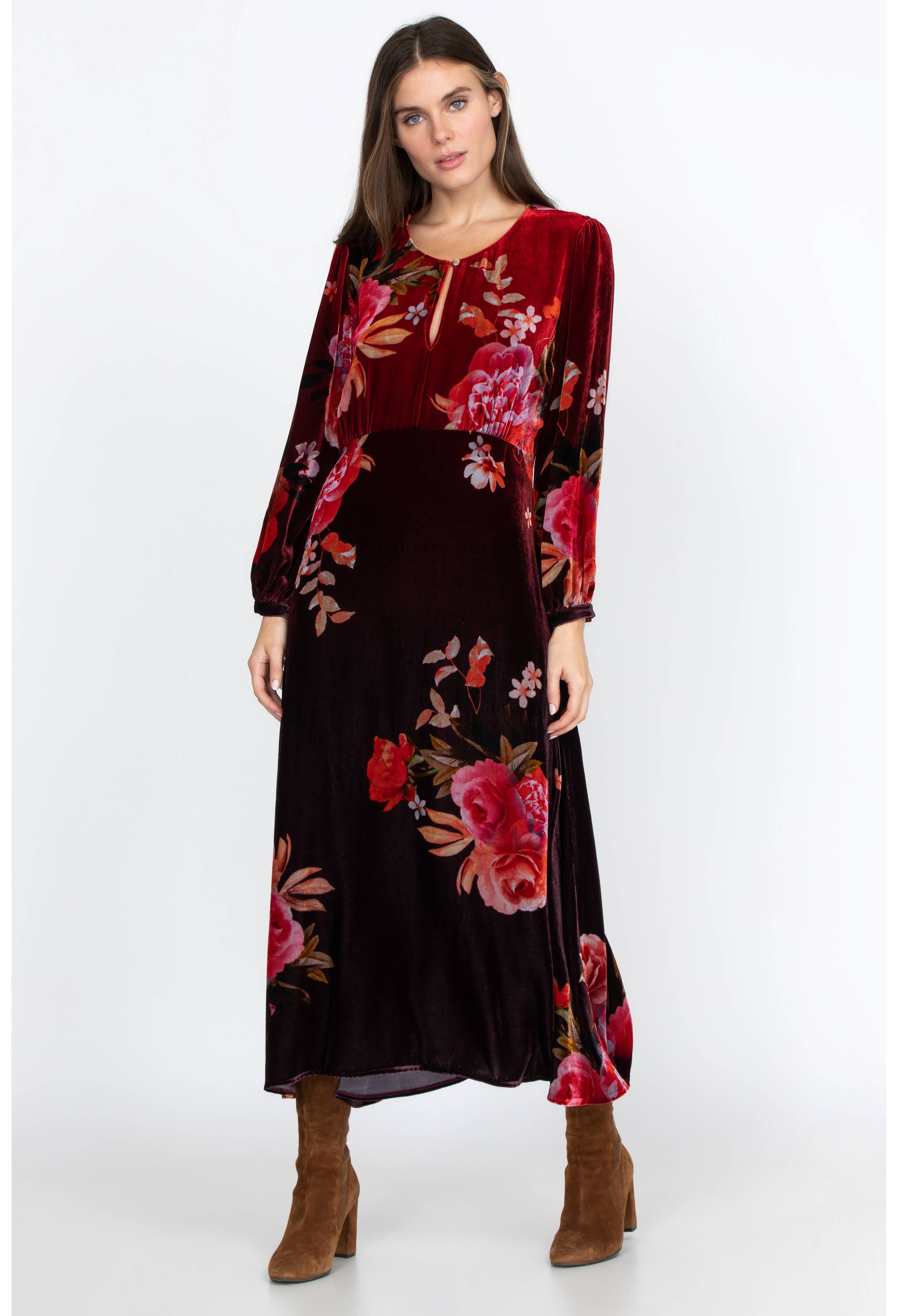 Coralie Velvet Effortless Midi Dress, , large image number 2