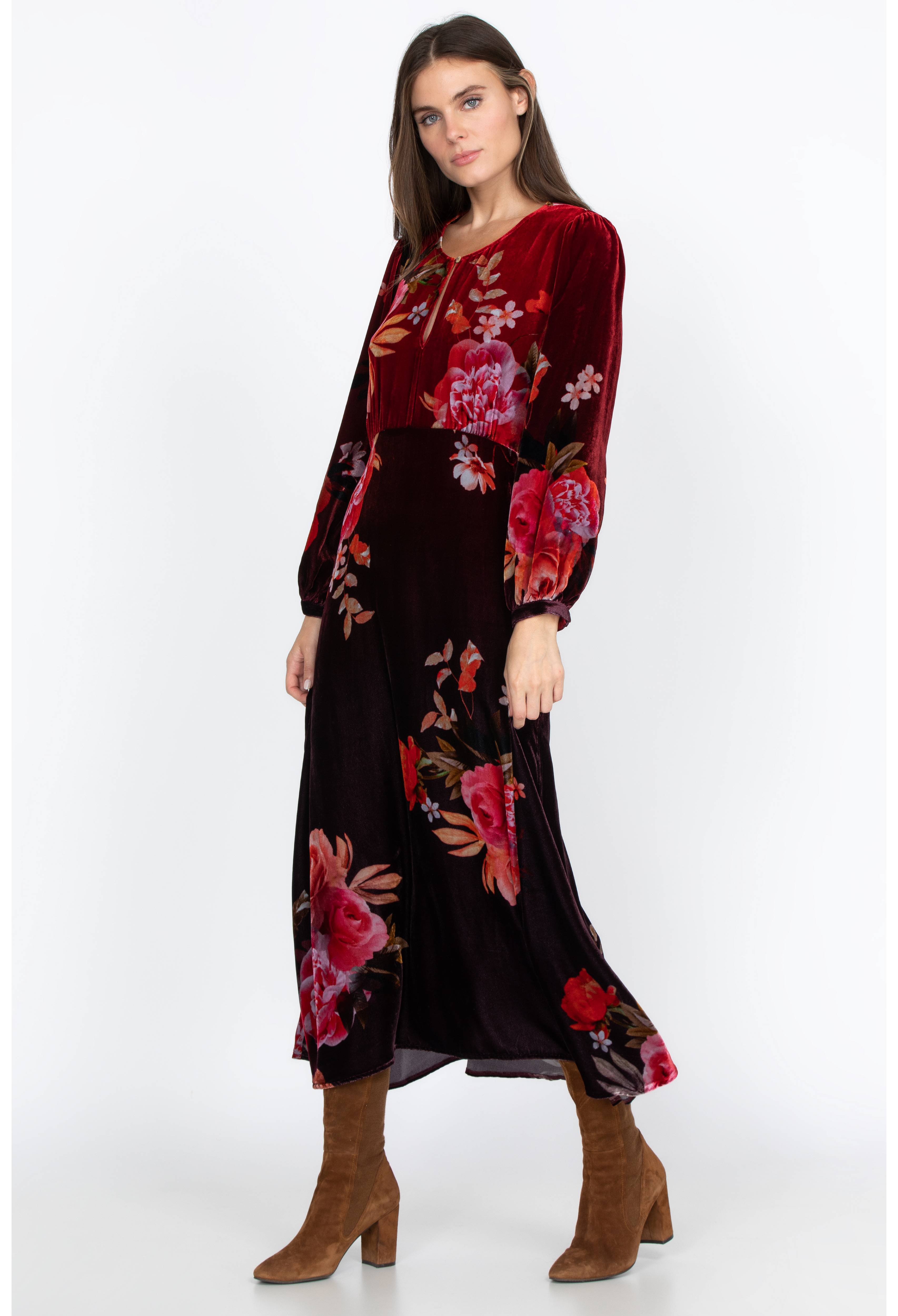 Coralie Velvet Effortless Midi Dress, , large image number 3