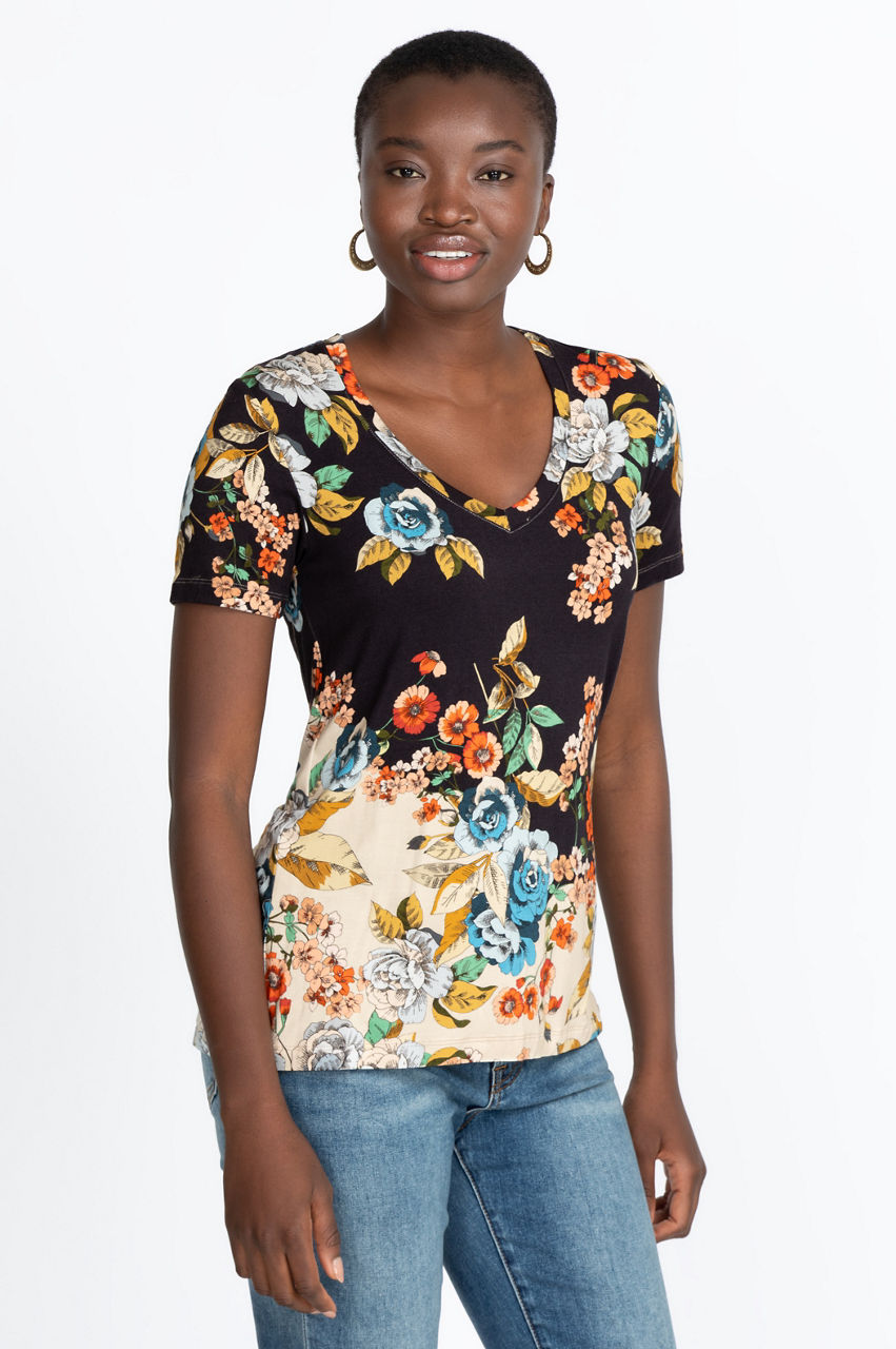 Floral-printed V-neck Shirt